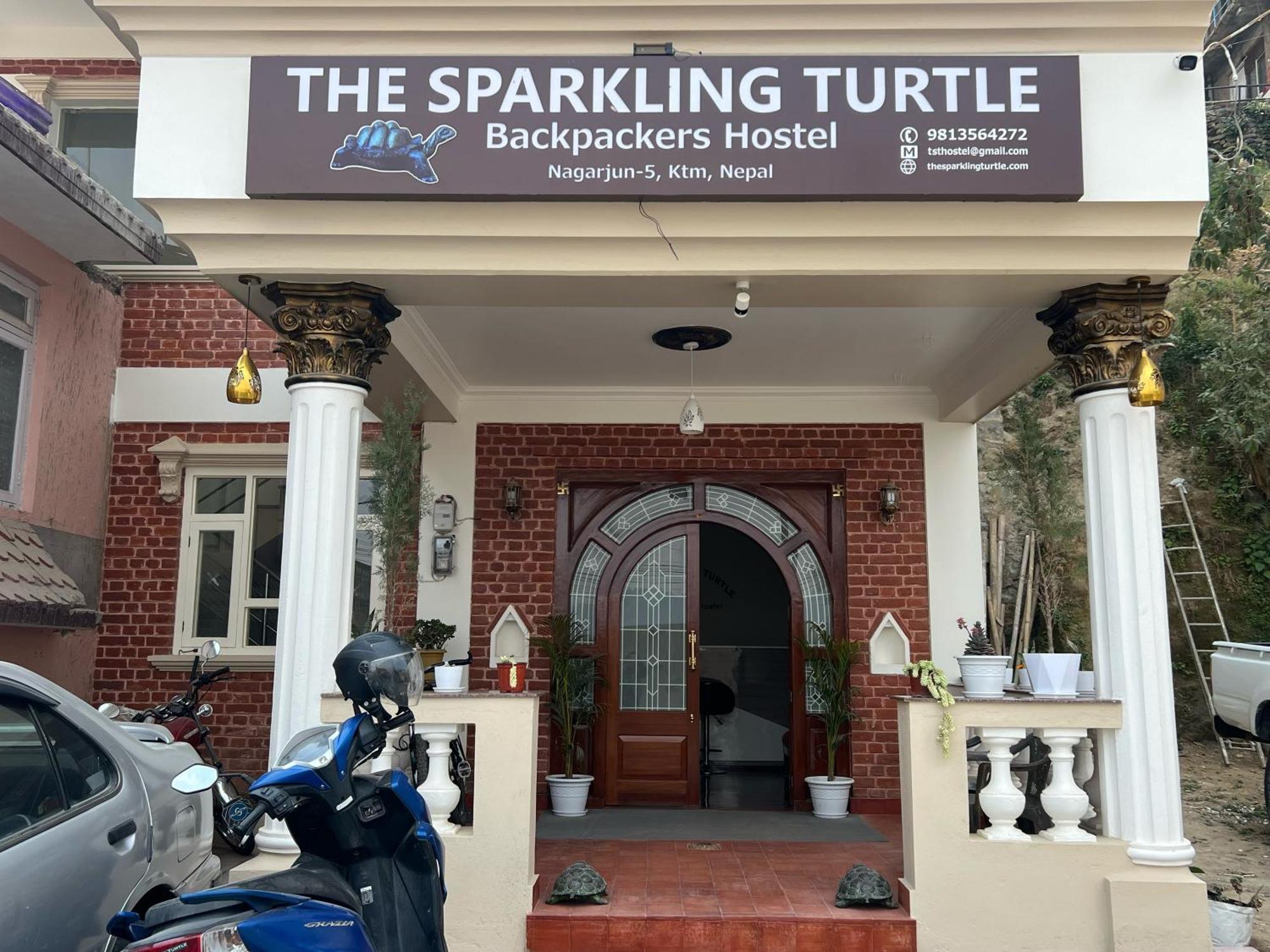 The Sparkling Turtle Backpackers Hostel Catmandu Exterior foto